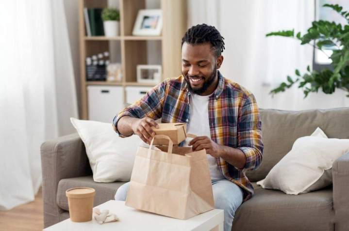 Livraison repas créole Guadeloupe